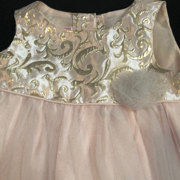 Pretty as a picture gorgeous dress - Picture 3 of 8